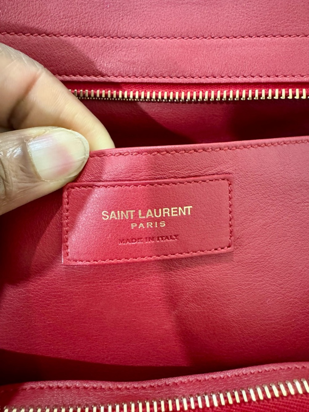 Saint Laurent Red Downtown Cabas Leather Bag, with Gold YSL Hardware - Picture 10 of 12